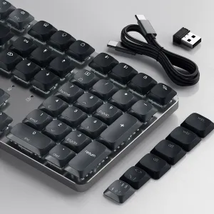 Satechi SM3 slim mekanisk tastatur med nordisk layout, USB-C-kabel, adapter og ekstra tastaturhetter