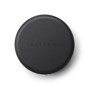 Satechi OntheGo 7-in-1-Multiport-Adapter in Space-Schwarz, rundes Design mit SATECHI-Logo