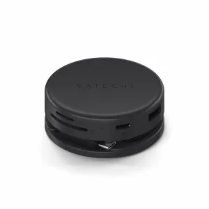 Satechi OntheGo 7-in-1-Multiport-Adapter in Space-Schwarz mit USB-C-, USB-A-, SD- und microSD-Anschlüssen