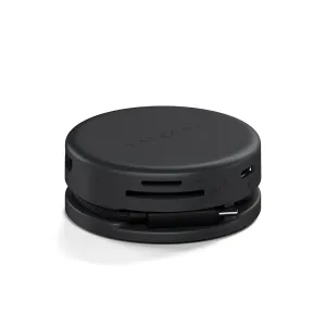 Satechi OntheGo 7-in-1-Multiport-Adapter in Space Schwarz mit SD-, microSD- und USB-C-Anschlüssen
