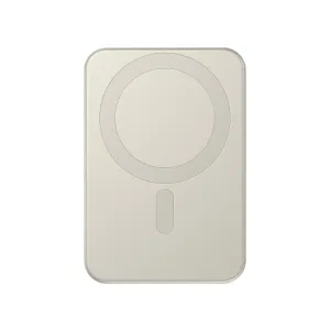 Satechi OntheGo Qi2 magnetisk powerbank med stativ i sandfarge, med rund lader og innebygd stativ.