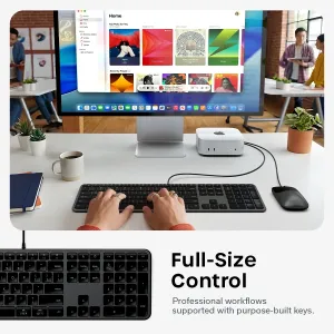 Clavier Satechi LX3 USB-C grand format avec pavé numérique, présenté dans un espace de travail sur ordinateur de bureau