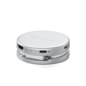 Satechi OntheGo 5-in-1 USB-C daudzportu adapteris sudraba krāsā ar HDMI, USB-C portiem un pīta kabeļa glabāšanas nodalījumu