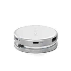 Satechi OntheGo 5-in-1 USB-C daudzportu adapteris sudraba krāsā ar integrētu pītu kabeli un redzamiem portiem