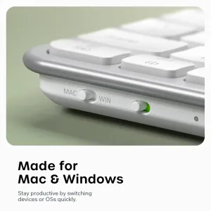 Satechi EX1 slankt trådløst tastatur med bryterkontroller for Mac og Windows, hvite taster og sølvfarget ramme