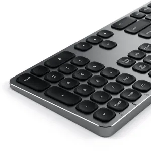 Satechi Nordic layout keyboard with numeric keypad, low-profile keys and space gray finish