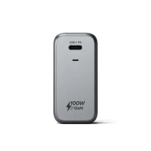 Cargador de pared Satechi de 100 W con tecnología GaN y puerto USB-C, mostrado en gris espacial y con un diseño compacto y plegable.