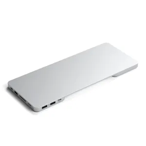 Satechi USB-C Slim Dock 24-tuumaiselle iMacille, hopea, USB-porteilla ja korttipaikoilla