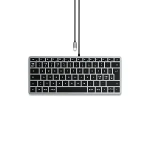 Satechi W1 USB-C-tangentbord med nordisk layout, USB-C-kabel och kompakta tangenter för Mac och iOS