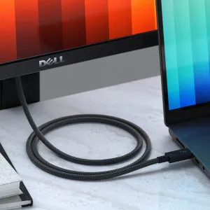 Satechi Thunderbolt 4 Pro Cable, juodas pintas USB-C laidas, prijungtas nuo nešiojamojo kompiuterio prie Dell monitoriaus