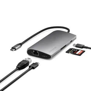 Satechi USB-C-moniporttisovitin, jossa on Ethernet, USB-C-portit ja SD-korttipaikka, hopea