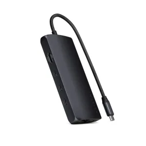Satechi USB-C-moniporttisovitin Midnight-värissä, HDMI- ja USB-C-porteilla, punotulla kaapelilla ja ohuella alumiinirakenteella.