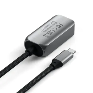 Satechi USB-C 2,5 gigabitin Ethernet-sovitin hopeanvärisenä, punotulla kaapelilla ja USB-C-liittimellä