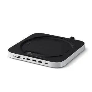 Satechi-teline ja -keskitin Mac Minille ja Mac Studiolle, jossa on etuportit, SD-korttipaikat ja SSD-kotelo