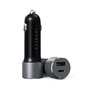 Satechi-biloplader med USB-C- og USB-A-porte i spacegrå, vist kompakt på hvid baggrund