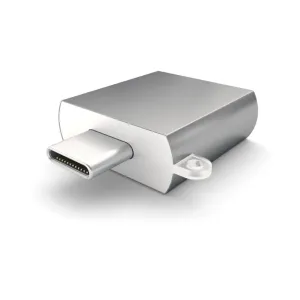 Satechi hopeanvärinen USB-C-sovitin, jossa on kompakti alumiinikotelo ja USB-C-liitin, vanhempien USB-laitteiden liittämiseen