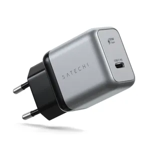 Cargador de pared Satechi de 30 W con USB-C PD GaN, en gris espacial, con puerto USB-C y enchufe de dos clavijas