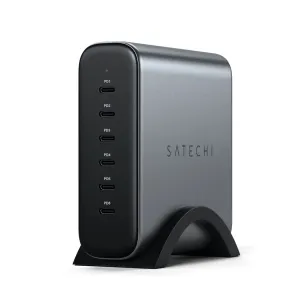 Chargeur GaN Satechi 200 W USB-C à 6 ports, de couleur gris sidéral, avec six ports USB-C PD en façade