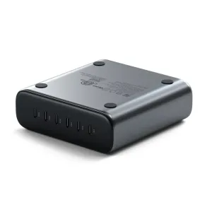 Chargeur GaN Satechi 200 W USB-C à 6 ports, gris sidéral, avec cinq ports USB-C visibles sur fond blanc