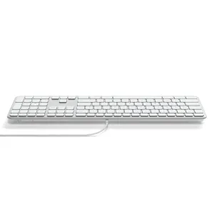 Satechi Slim LX3 kablet tastatur med nordisk layout, taster i fuld størrelse og numerisk tastatur, i sølv.