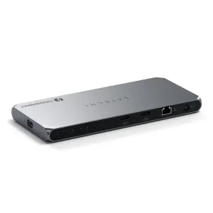 Satechi Thunderbolt 4 -telakointiasema HDMI-, Ethernet- ja USB-C-porteilla, hopean ja mustan värisenä.