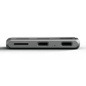 Satechi Mobile XR Hub microSD:llä, kompakti harmaa USB-C-keskitin, jossa on korttipaikka ja useita etuliitäntöjä