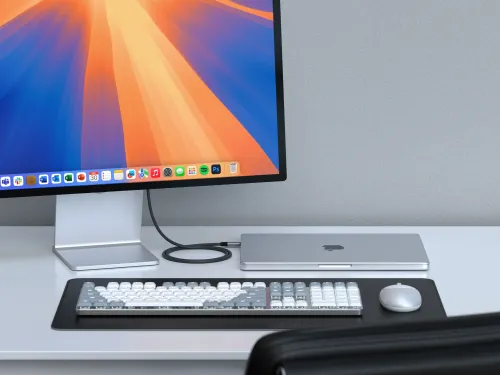 Satechi "uSB4 Pro V2" 1,2 m ilgio kabelis - greitas duomenų perdavimas ir galingas įkrovimas - Juoda