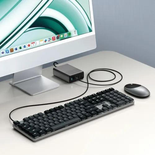 Satechi SM3 slimmat mekaniskt Bluetooth-tangentbord med bakgrundsbelysning, nordisk layout, tangenter i full storlek och numeriskt tangentbord