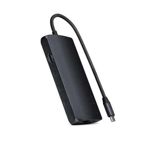 Satechi USB-C-moniporttisovitin Midnight-värissä, HDMI- ja USB-C-porteilla, punotulla kaapelilla ja ohuella alumiinirakenteella.