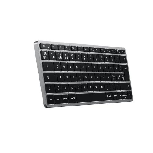 Satechi X1 trådlöst tangentbord med nordisk layout, kompakt design i silver och svart för Apple-enheter.